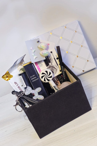 پک هدیه سفید مشکی کادویی