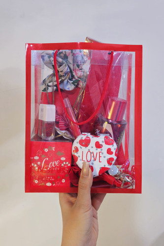 بگ هدیه قرمز تولد روز زن ولنتاین