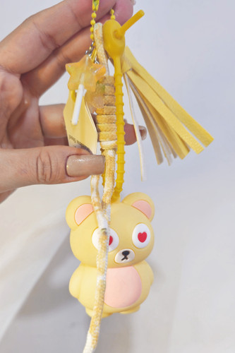 چارم بگ عروسکی زرد