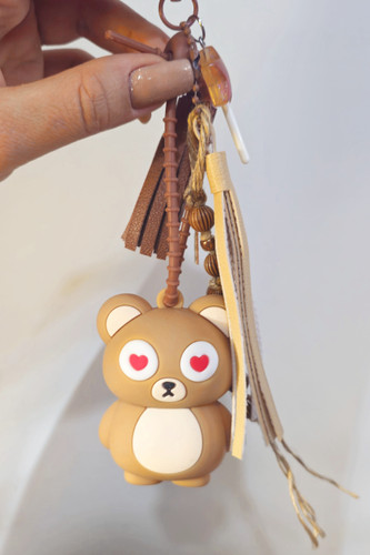 چارم بگ عروسکی قهوهای